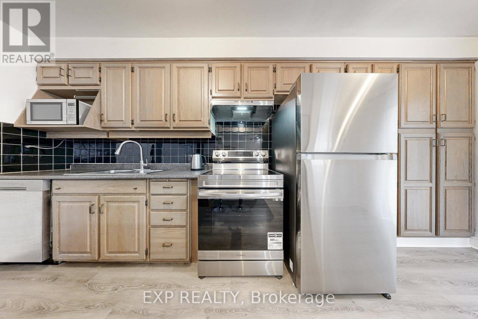 54 Parker Crescent, Ajax, Ontario  L1S 3R5 - Photo 5 - E12517176