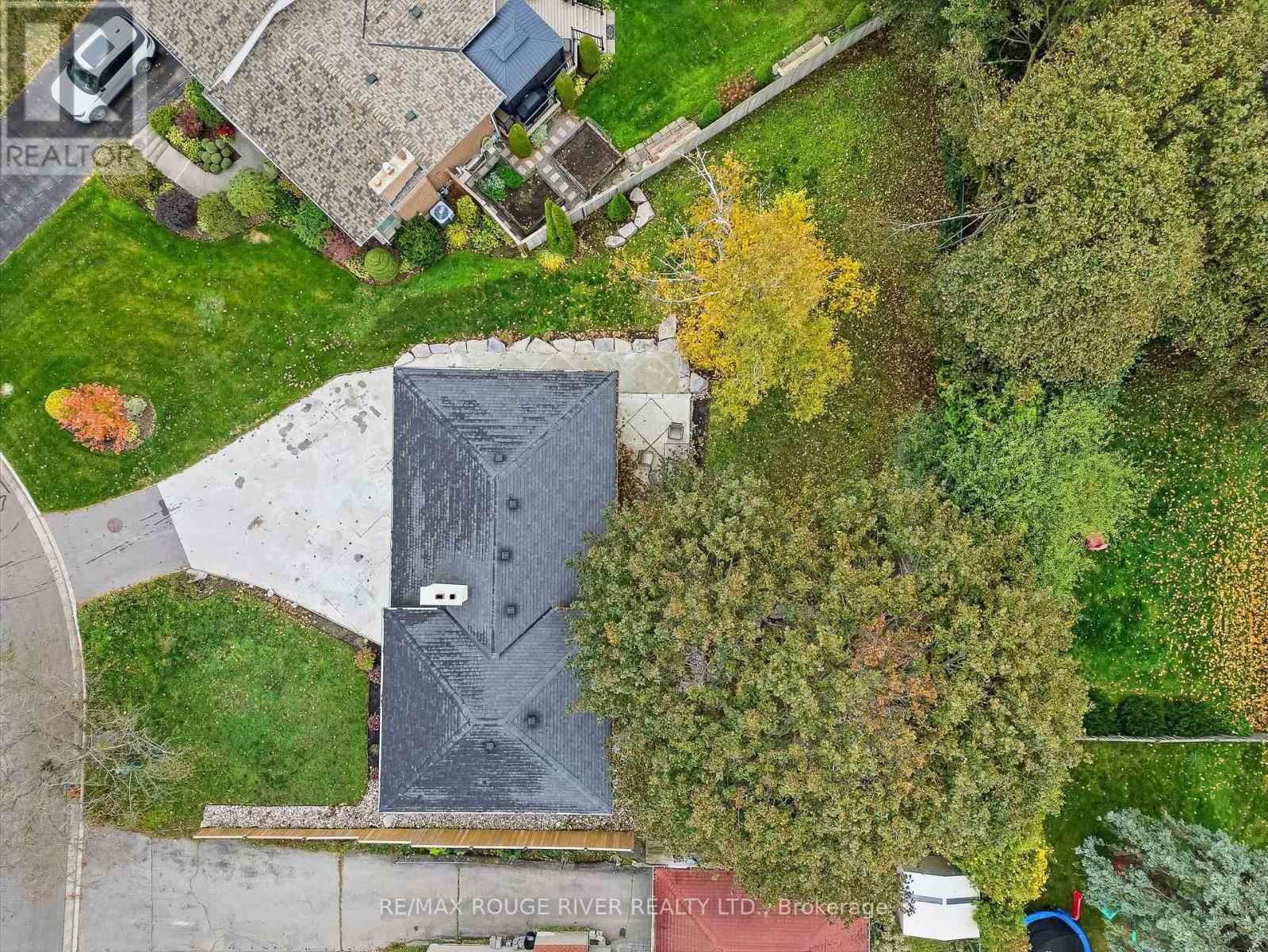 369 Glendale Avenue, Oshawa (Northglen), Ontario  L1J 3H6 - Photo 5 - E12512836