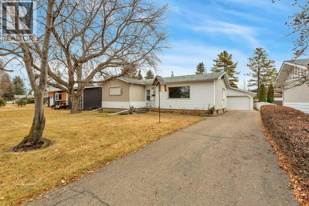 19 Spencer Street, Red Deer, Alberta  T4N 0B1 - Photo 2 - A2269198