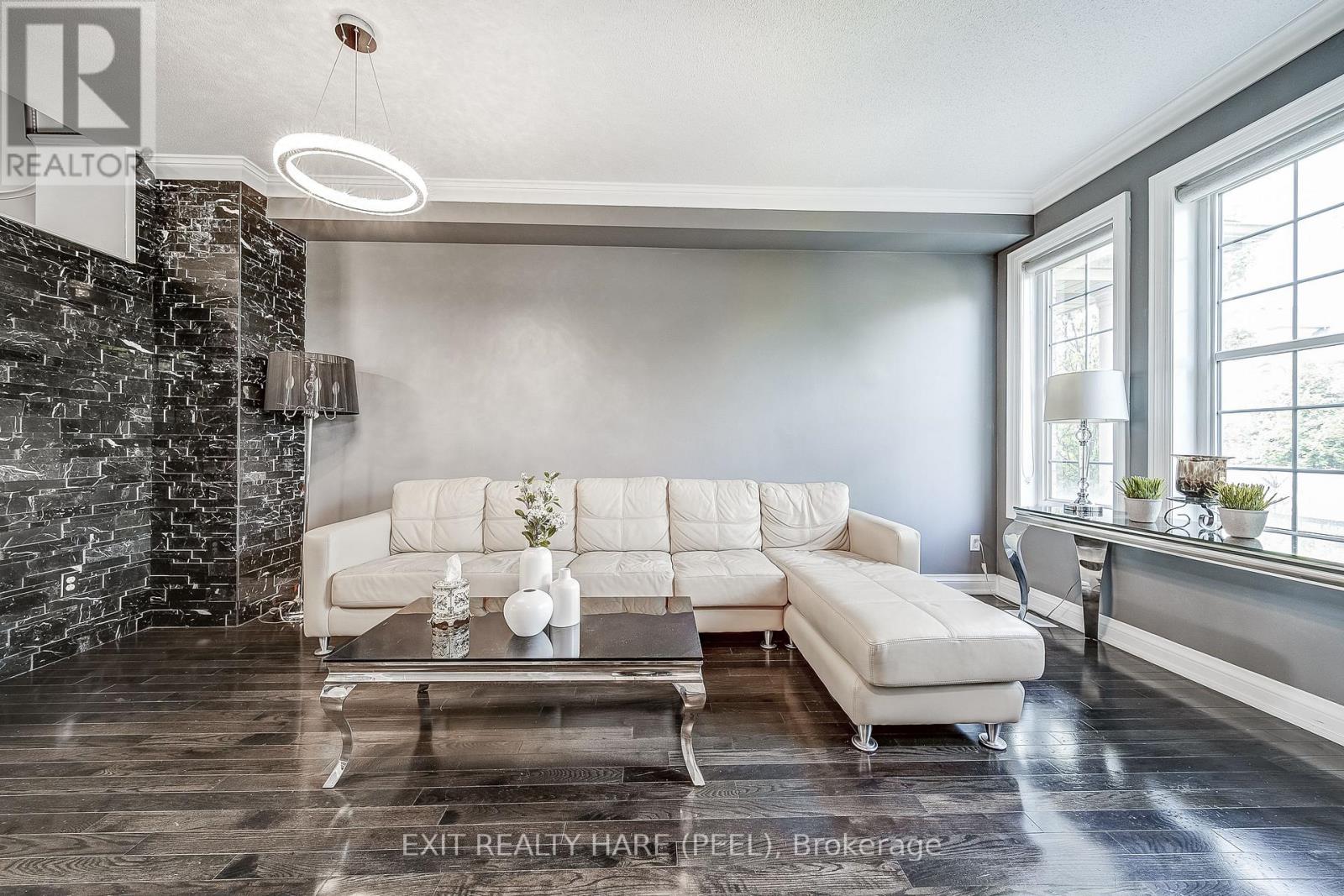 41 Poetry Drive, Vaughan, Ontario  L4H 3R1 - Photo 5 - N12517048