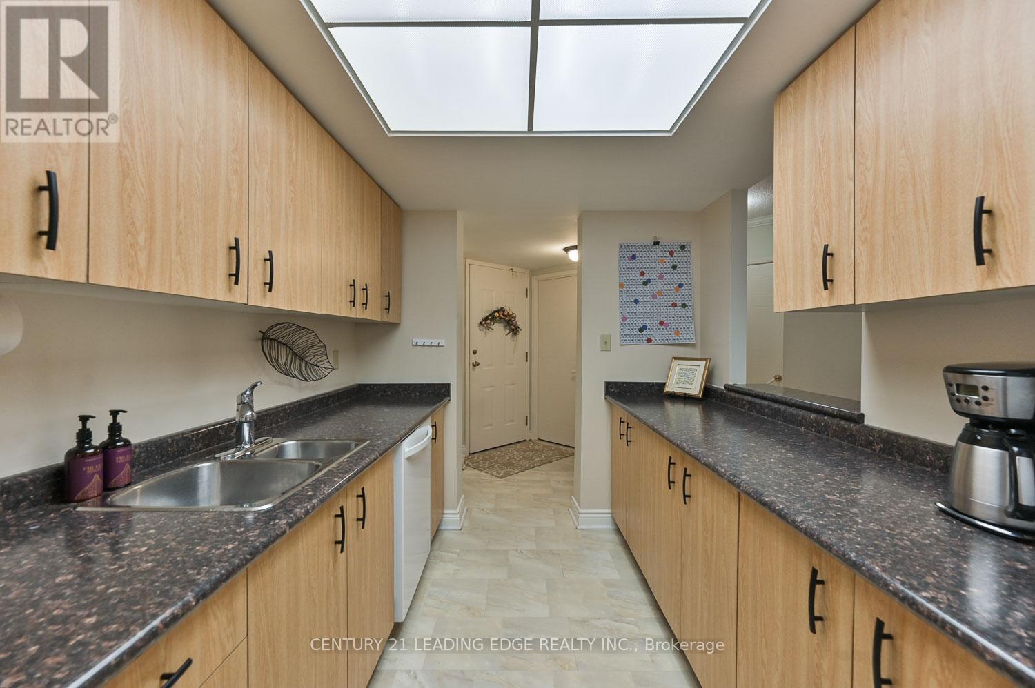 120 - 100 Anna Russell Way, Markham, Ontario  L3R 6C7 - Photo 11 - N12517076