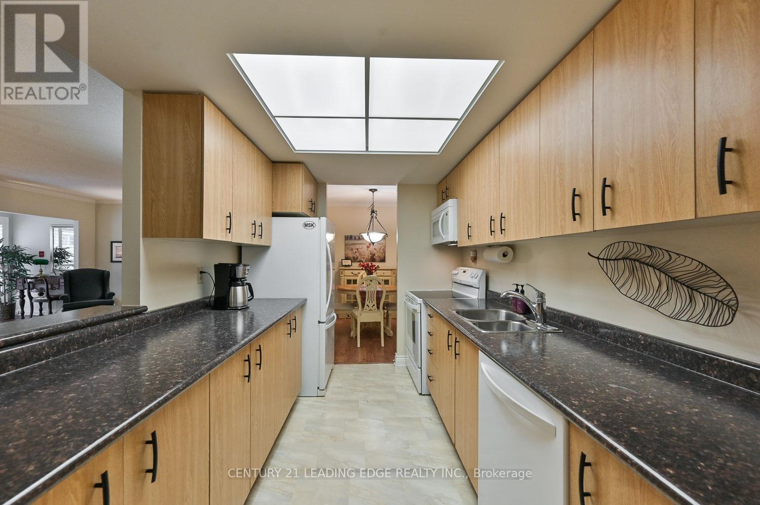 120 - 100 Anna Russell Way, Markham, Ontario  L3R 6C7 - Photo 12 - N12517076