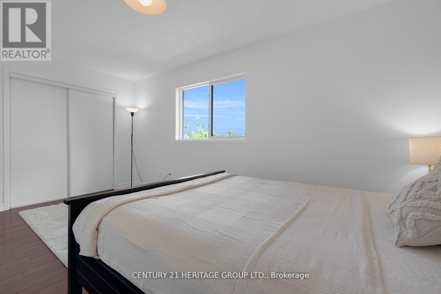 431 Carruthers Avenue, Newmarket, Ontario  L3X 2C1 - Photo 26 - N12517078