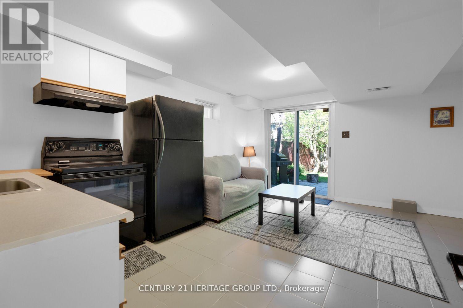 431 Carruthers Avenue, Newmarket, Ontario  L3X 2C1 - Photo 30 - N12517078