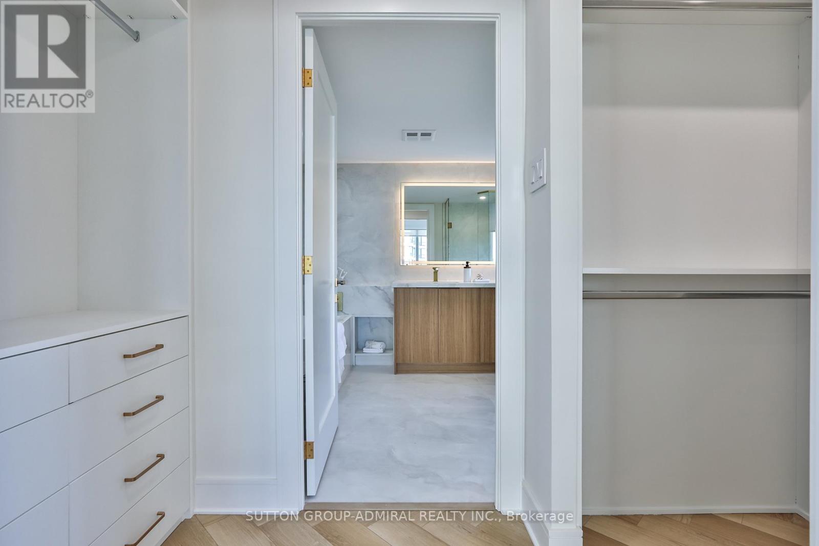 610 - 7250 Yonge Street, Vaughan, Ontario  L4J 7X1 - Photo 15 - N12517092