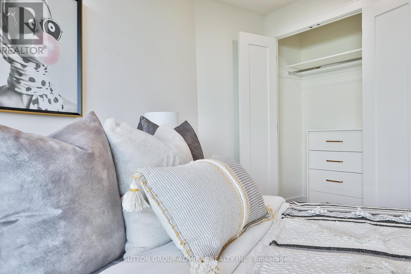 610 - 7250 Yonge Street, Vaughan, Ontario  L4J 7X1 - Photo 21 - N12517092