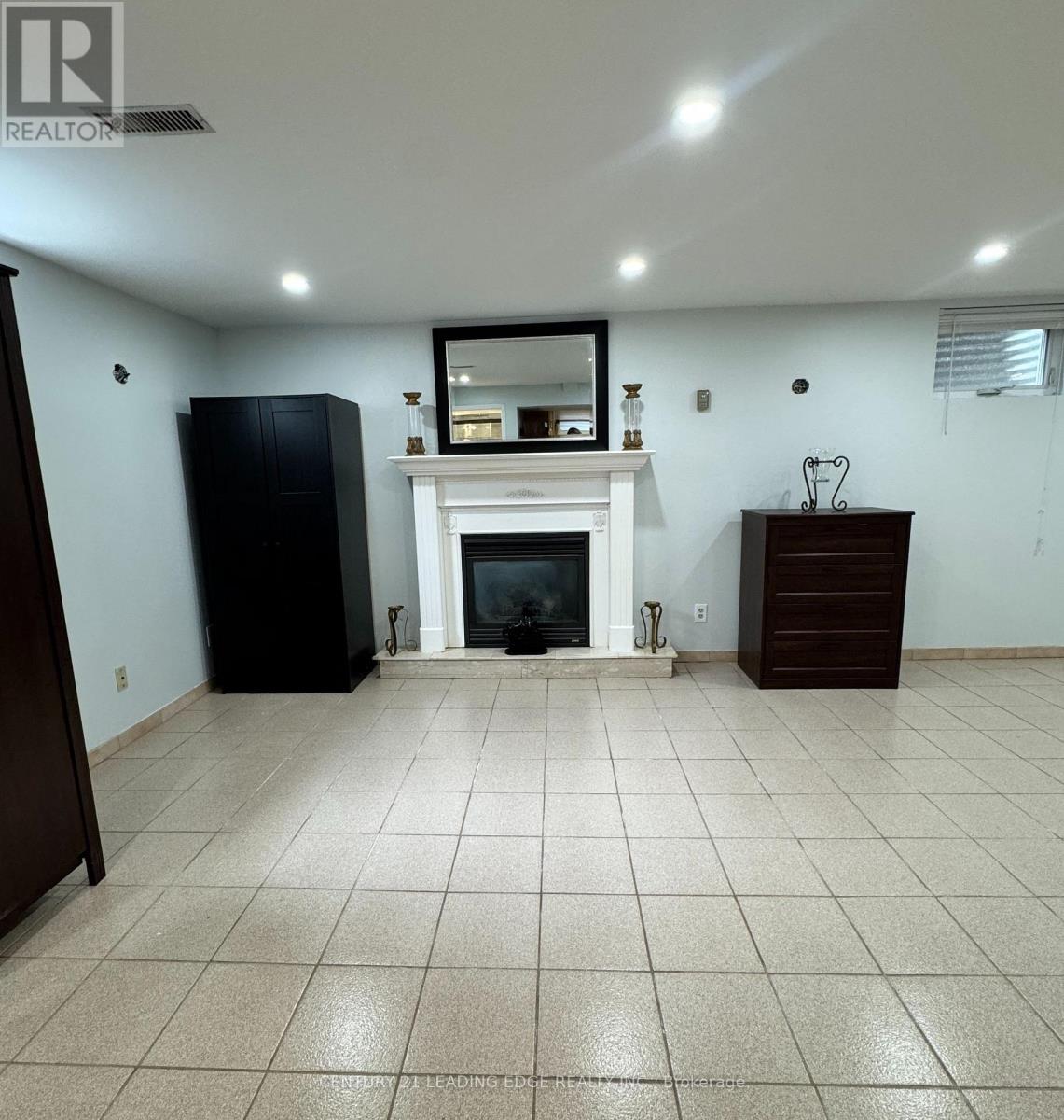 Bsmt - 63 Canterbury Court, Richmond Hill, Ontario  L4C 8E7 - Photo 5 - N12517120