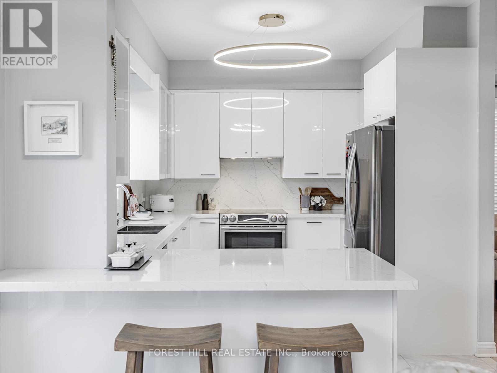 134 Royal Palm Drive, Vaughan, Ontario  L4J 8K1 - Photo 11 - N12517188