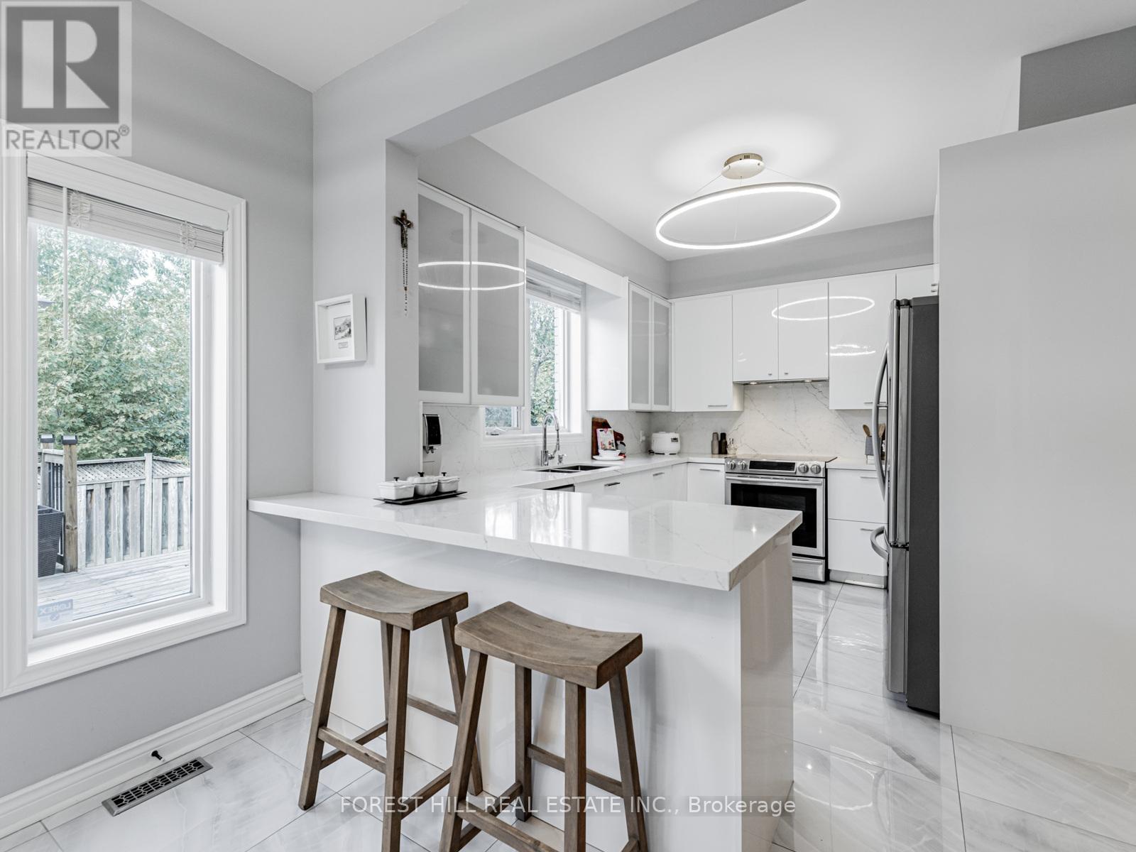 134 Royal Palm Drive, Vaughan, Ontario  L4J 8K1 - Photo 12 - N12517188