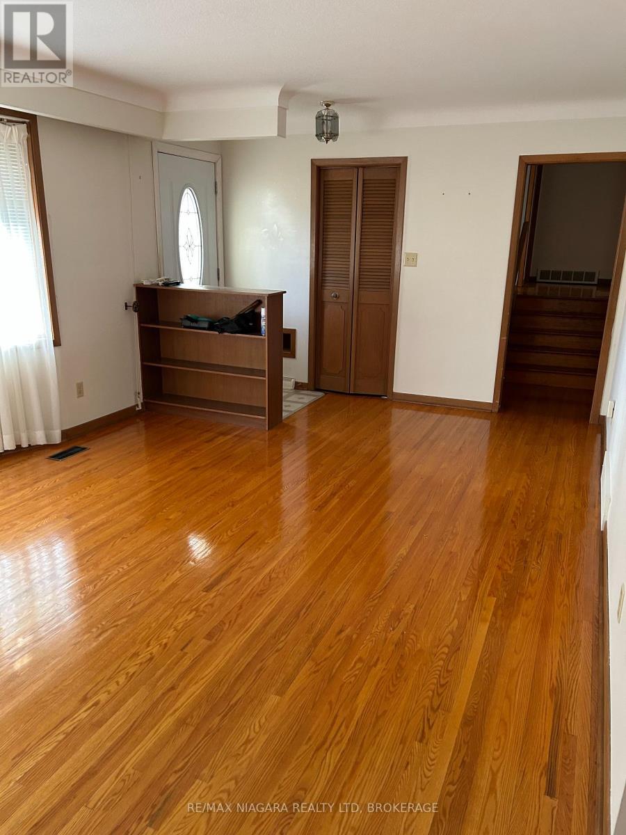 4367 Maplewood Avenue W, Niagara Falls, Ontario  L2E 5T6 - Photo 5 - X12515792