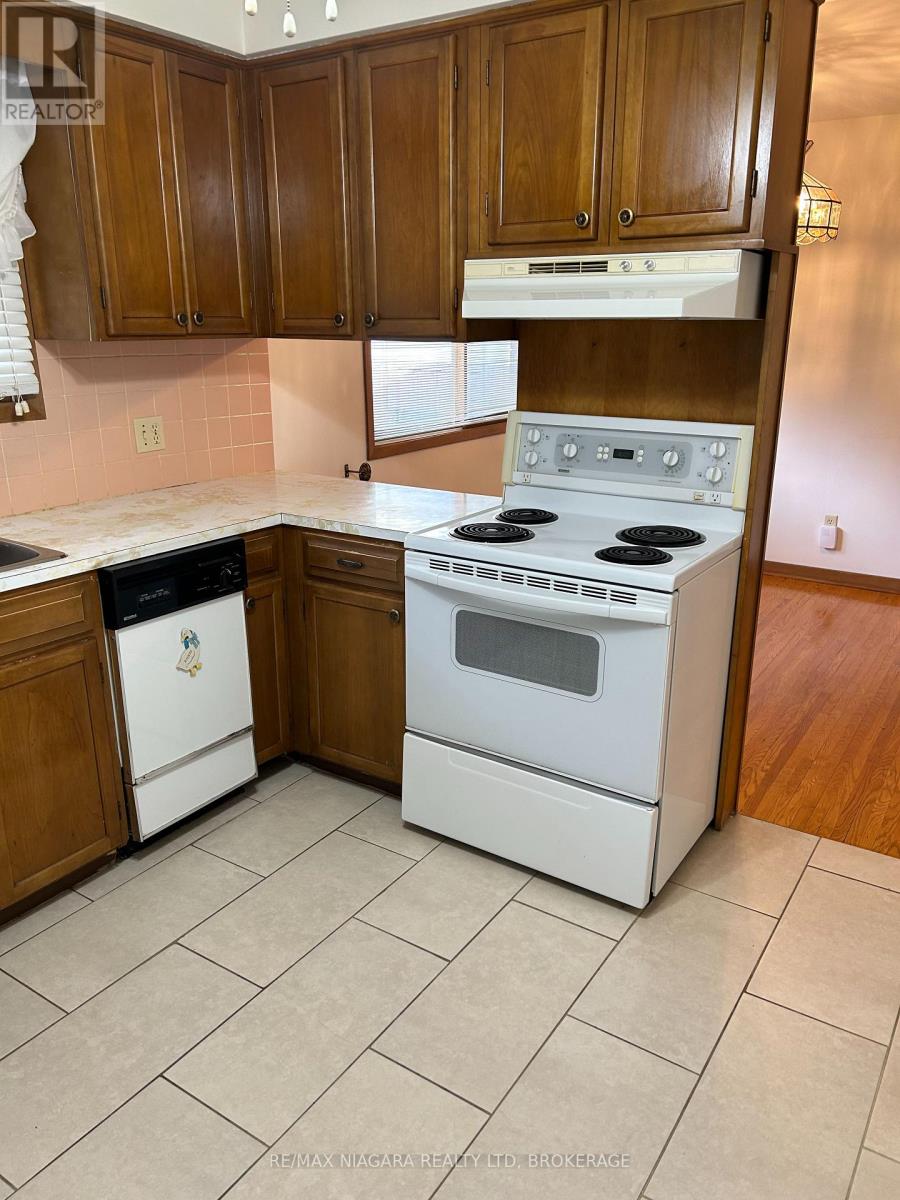 4367 Maplewood Avenue W, Niagara Falls, Ontario  L2E 5T6 - Photo 8 - X12515792
