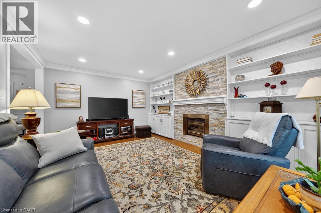 677 Powell Court, Burlington, Ontario L7R 3E7 - Photo 14 - 40785712