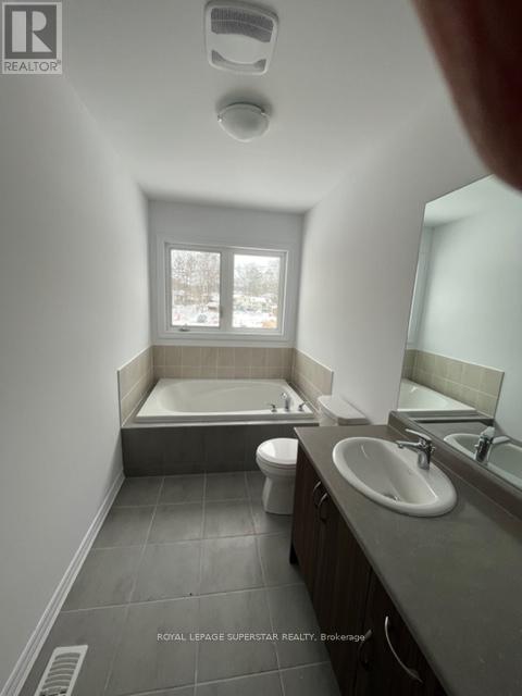 42 Eberhardt Drive, Wasaga Beach, Ontario  L9E 0K6 - Photo 24 - S12517086