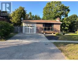 UPPER - 8 REDWOOD COURT, Barrie, Ontario