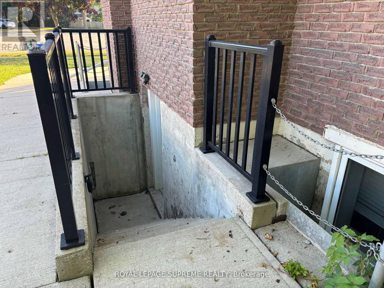 Basement - 8 Redwood Court, Barrie, Ontario  L4M 5G7 - Photo 12 - S12517110