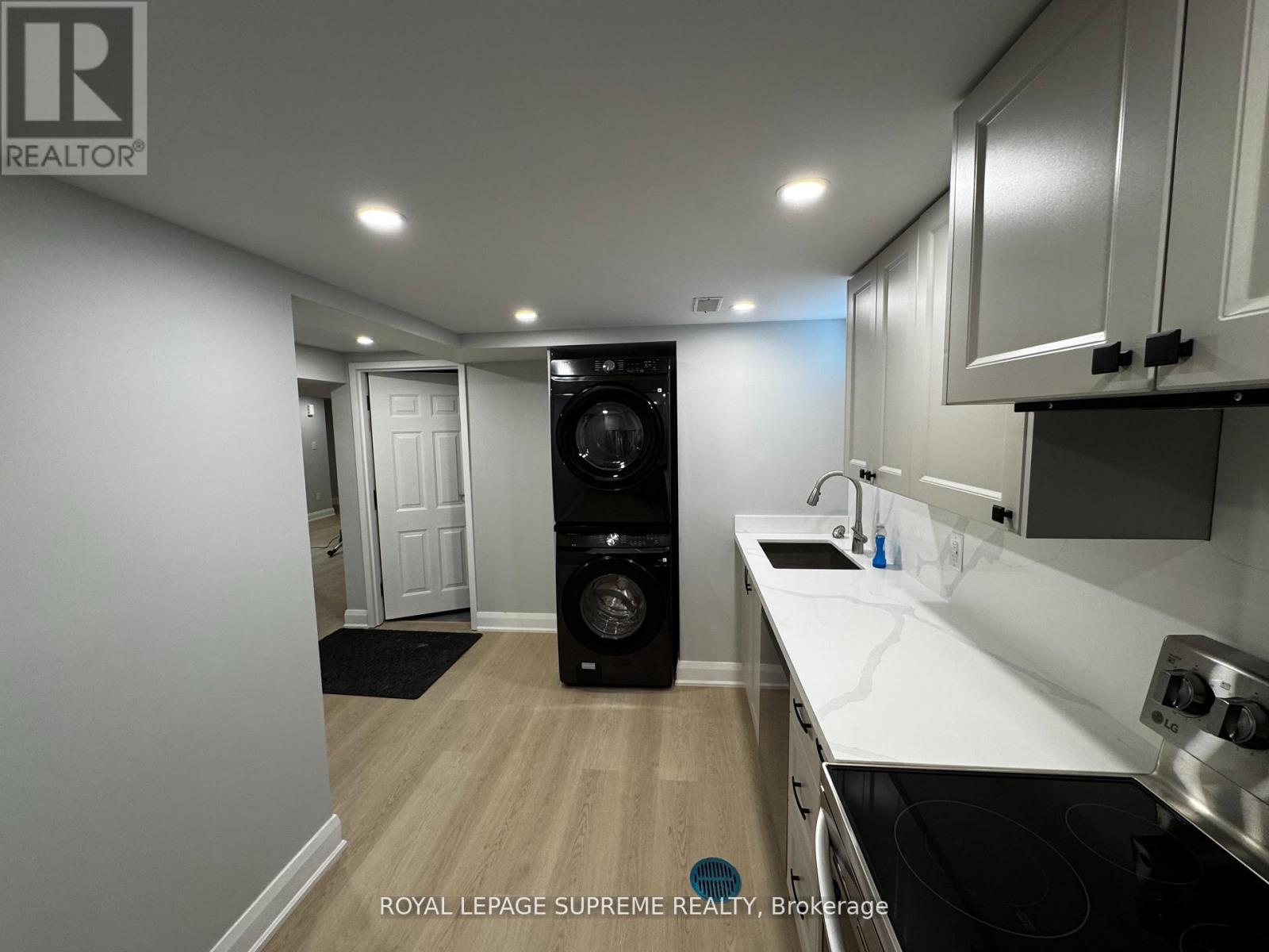 Basement - 8 Redwood Court, Barrie, Ontario  L4M 5G7 - Photo 3 - S12517110