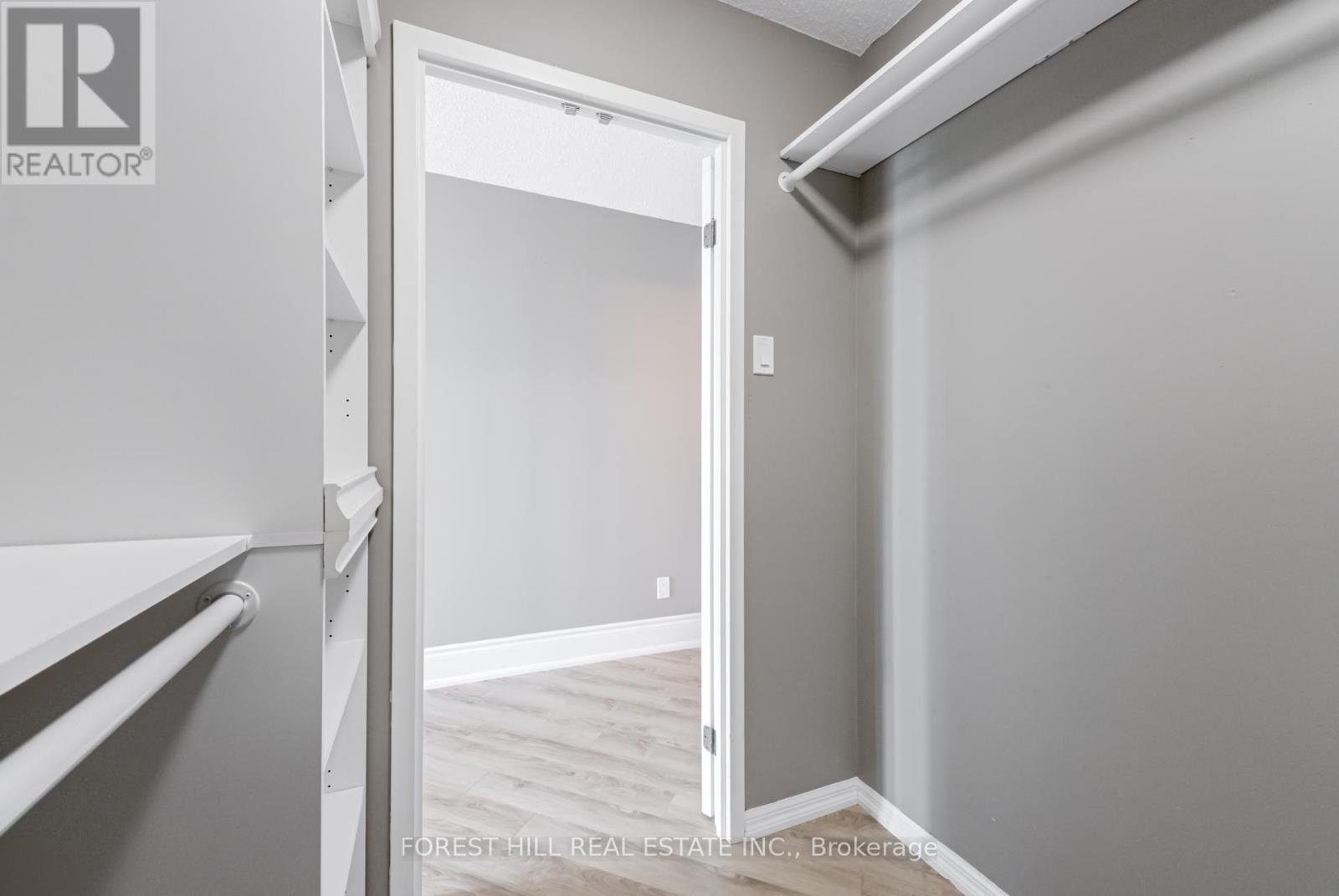 410 - 75 Ellen Street, Barrie, Ontario  L4N 7R6 - Photo 29 - S12517126