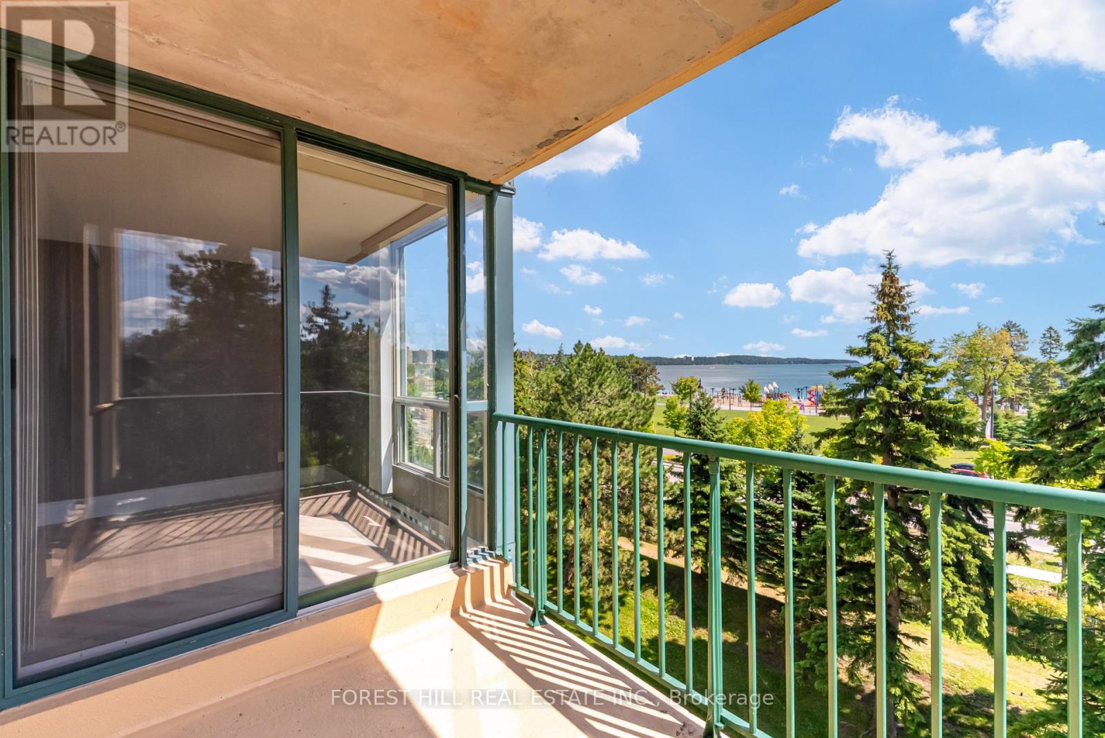 410 - 75 Ellen Street, Barrie, Ontario  L4N 7R6 - Photo 37 - S12517126