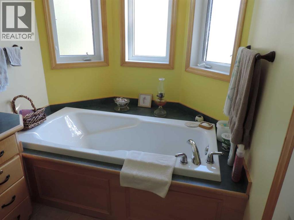 #11 Poor Man Flats Blue 14021  Hwy 53, Rural Ponoka County, Alberta  T0C 2J0 - Photo 10 - A2260393