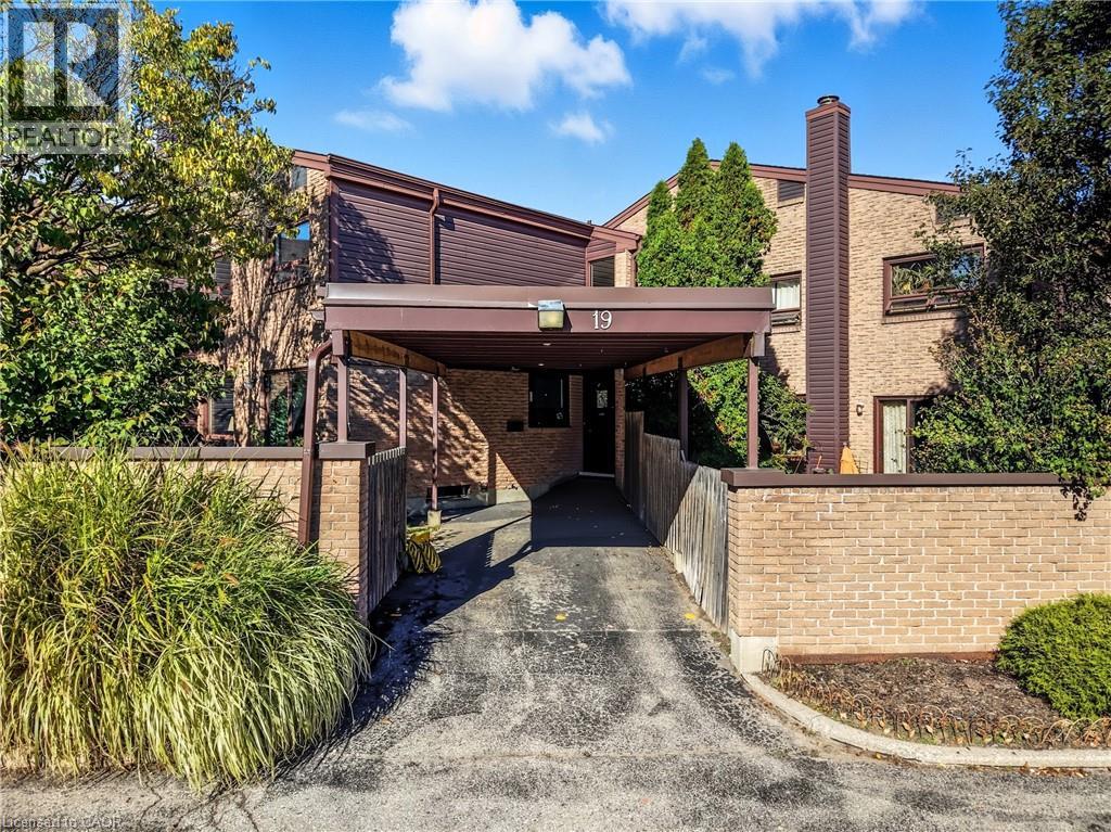 28 UNDERHILL Crescent Unit# 19, Kitchener, Ontario