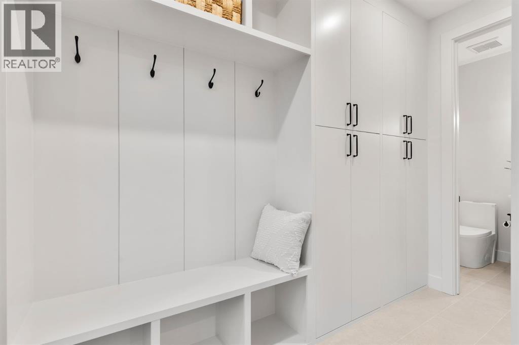 7722 46 Avenue Nw, Calgary, Alberta  T3B 1Y2 - Photo 16 - A2264509