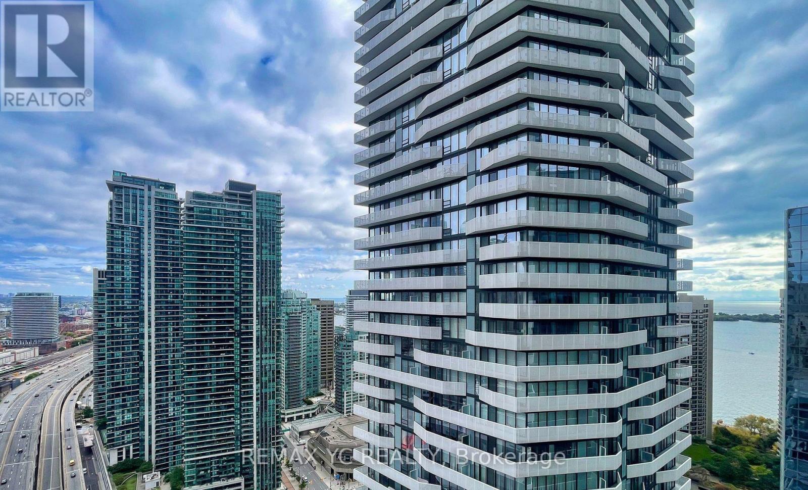 3504 - 100 HARBOUR STREET, Toronto, Ontario