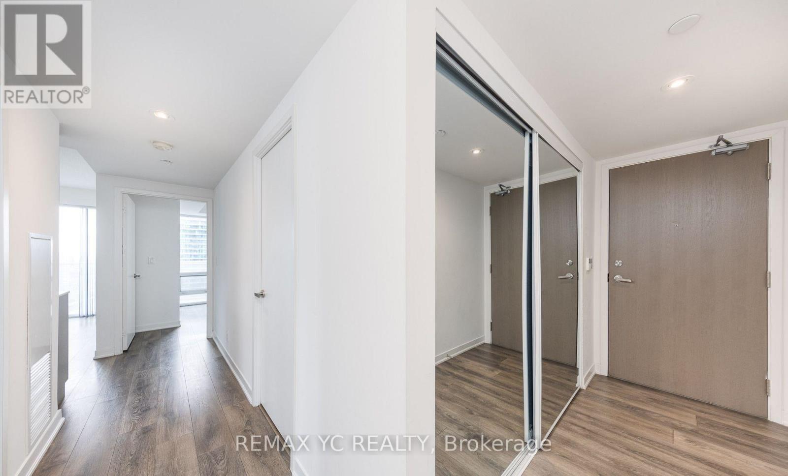 3504 - 100 Harbour Street, Toronto, Ontario  M5J 0B5 - Photo 4 - C12517222