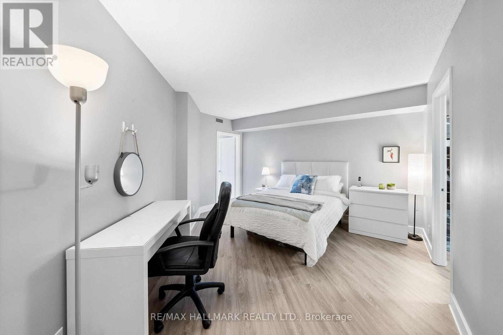 419 - 711 Bay Street, Toronto, Ontario  M5G 2J8 - Photo 14 - C12517260