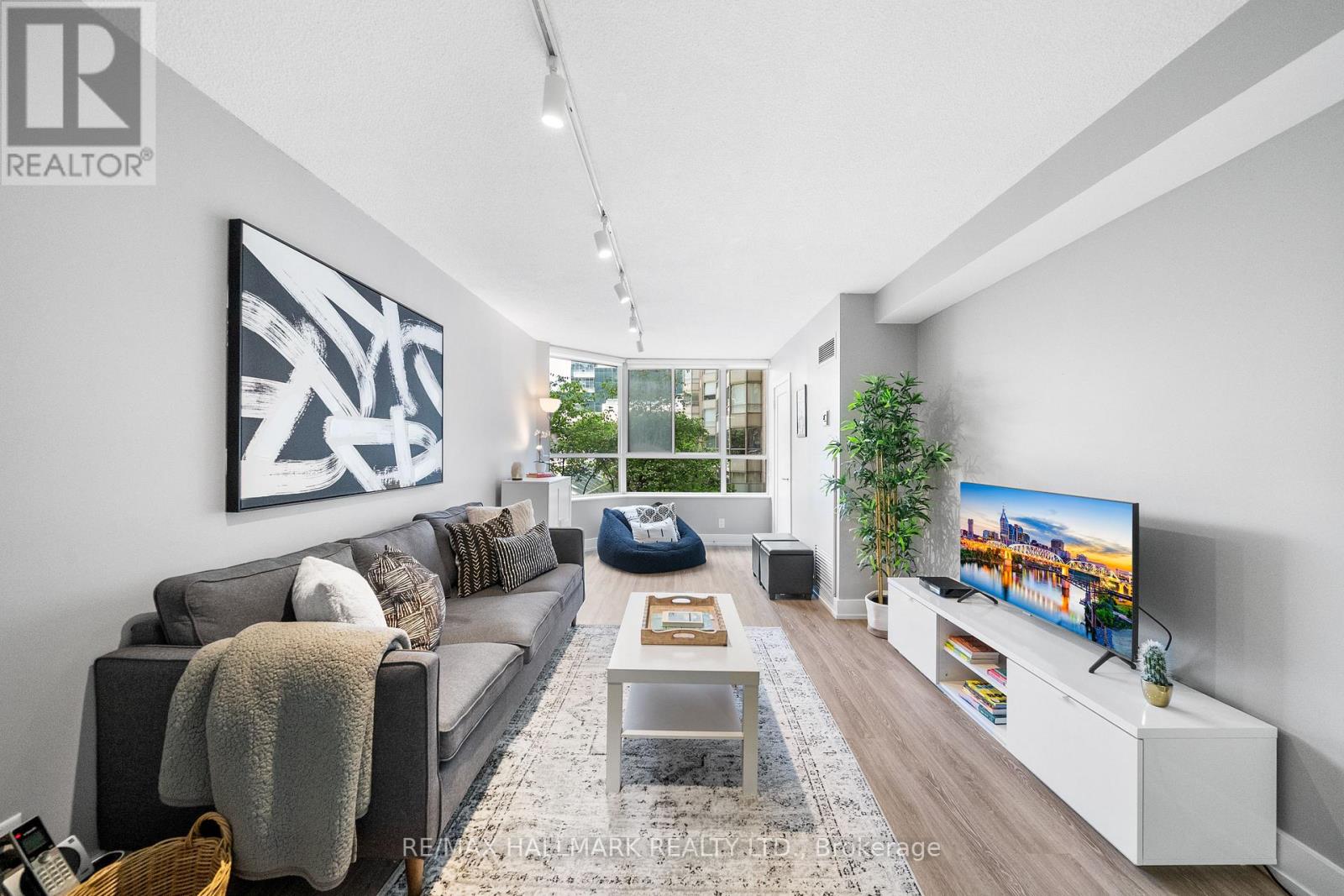 419 - 711 Bay Street, Toronto, Ontario  M5G 2J8 - Photo 3 - C12517260