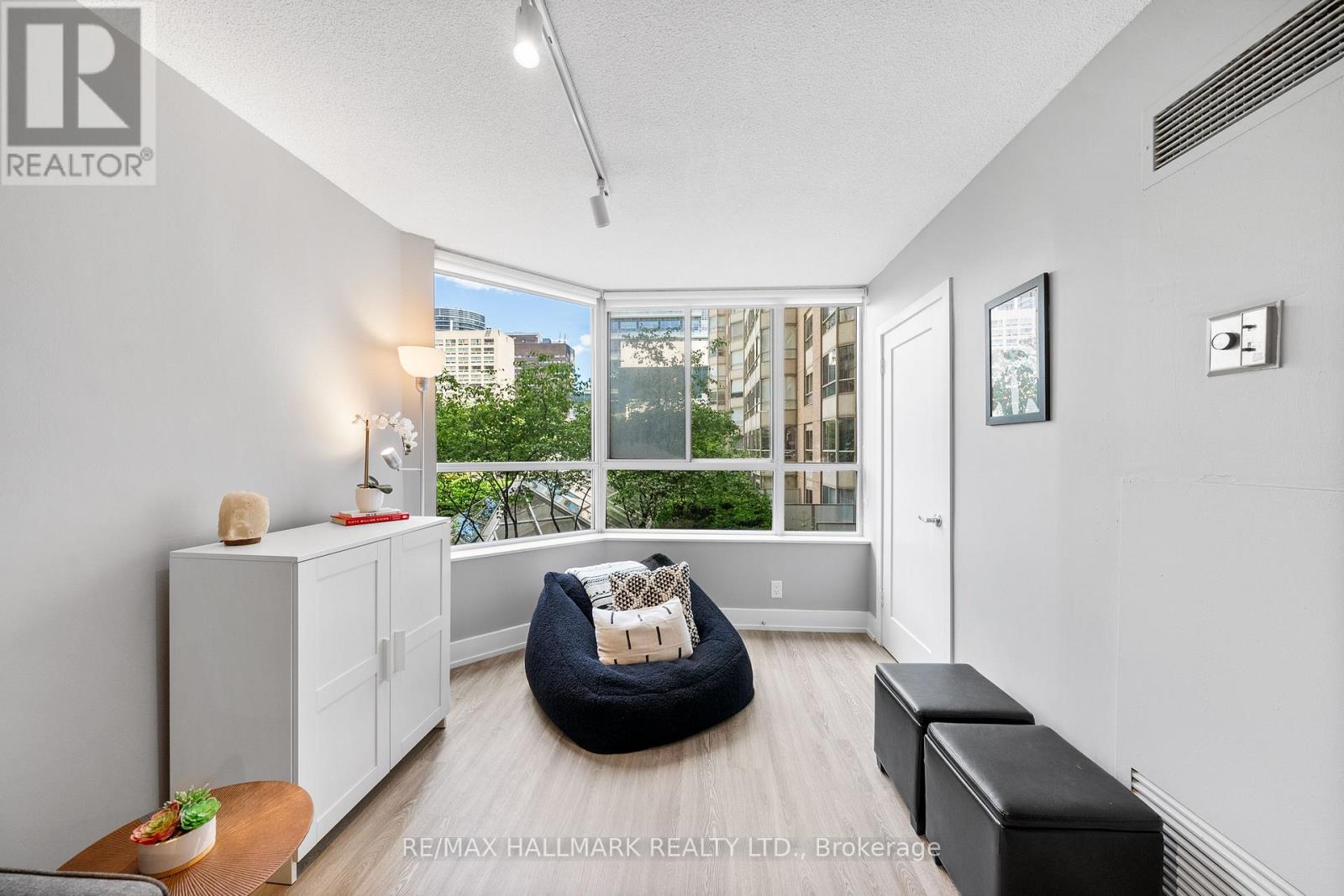 419 - 711 Bay Street, Toronto, Ontario  M5G 2J8 - Photo 5 - C12517260