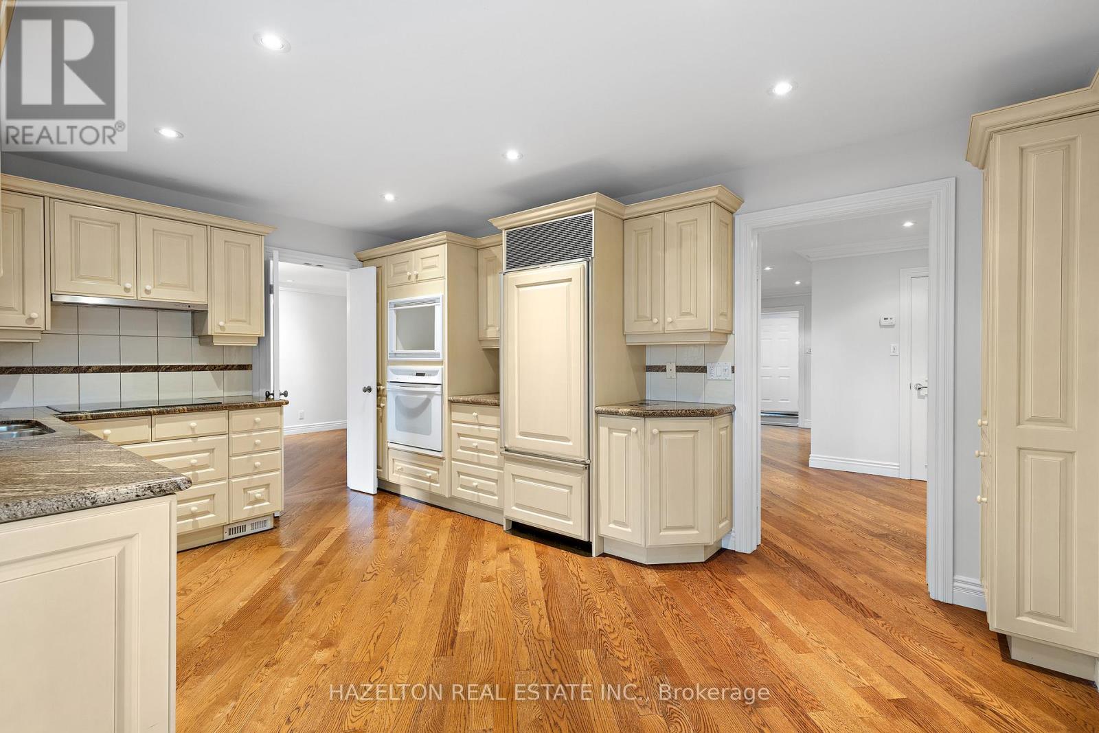 83 Ames Circle, Toronto, Ontario  M3B 3C2 - Photo 11 - C12517308