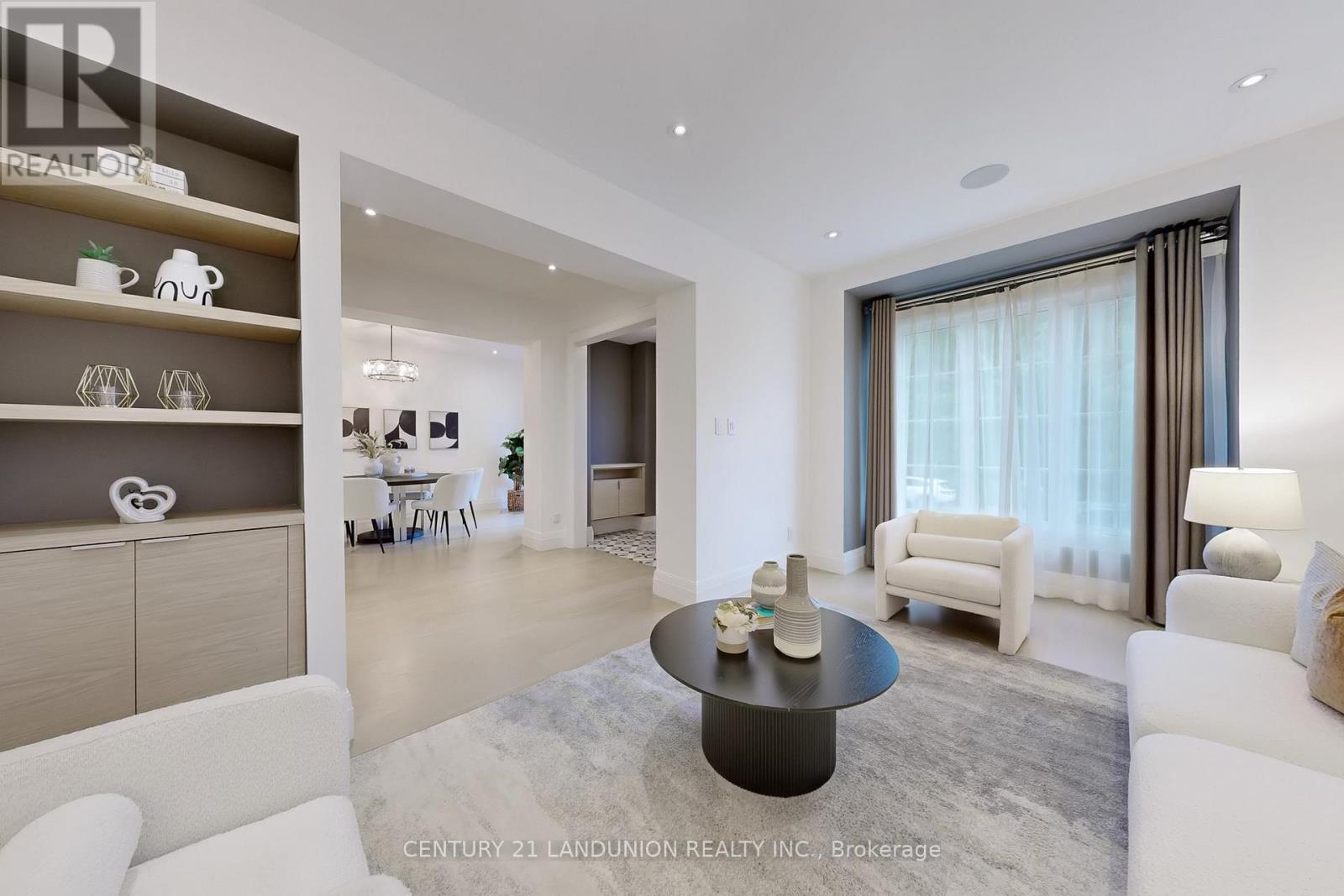 46 Elmsthorpe Avenue, Toronto, Ontario  M5P 2L7 - Photo 6 - C12517352