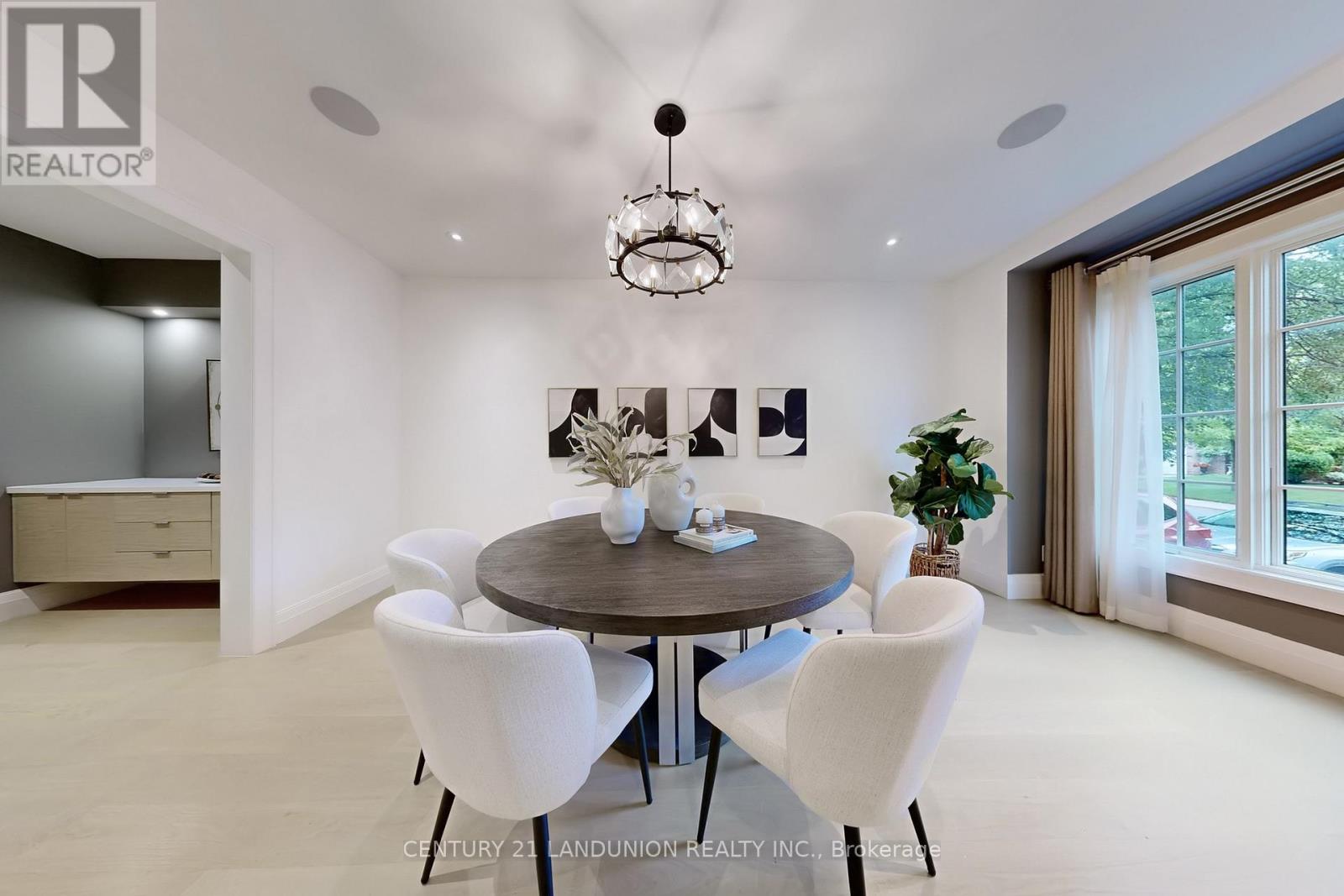 46 Elmsthorpe Avenue, Toronto, Ontario  M5P 2L7 - Photo 7 - C12517352