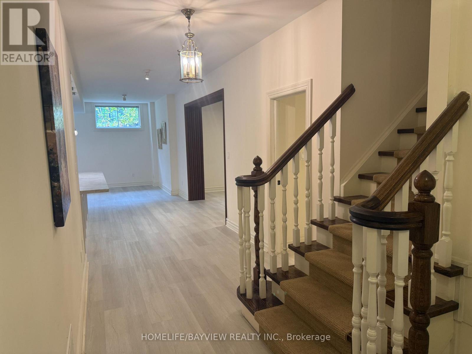 Ground - 42 Cotswold Crescent, Toronto, Ontario  M2P 1N2 - Photo 2 - C12517410