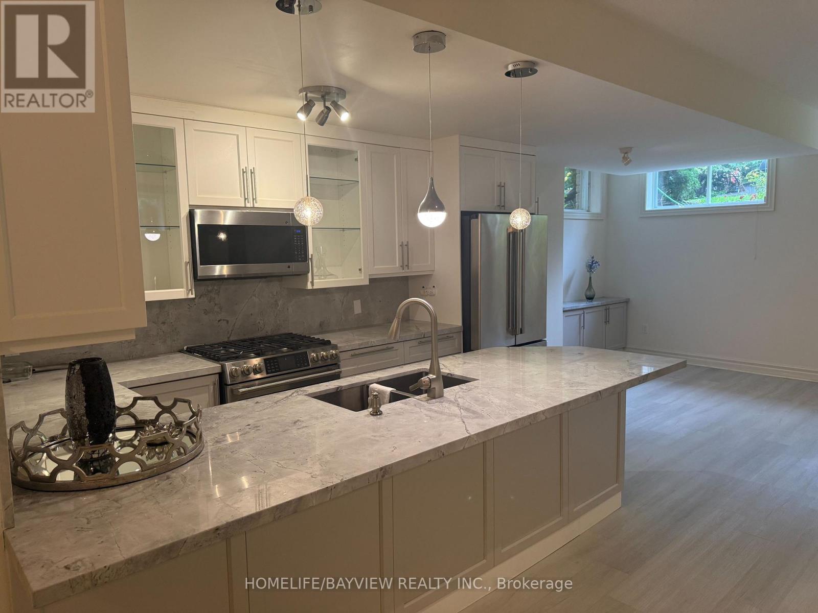 Ground - 42 Cotswold Crescent, Toronto, Ontario  M2P 1N2 - Photo 4 - C12517410