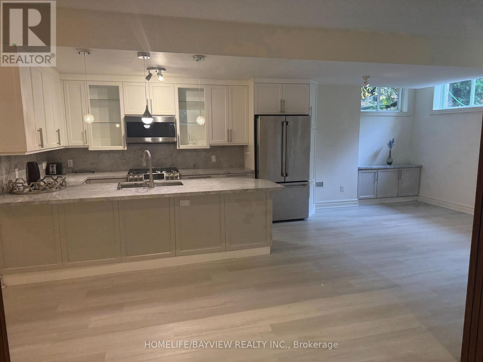 Ground - 42 Cotswold Crescent, Toronto, Ontario  M2P 1N2 - Photo 5 - C12517410