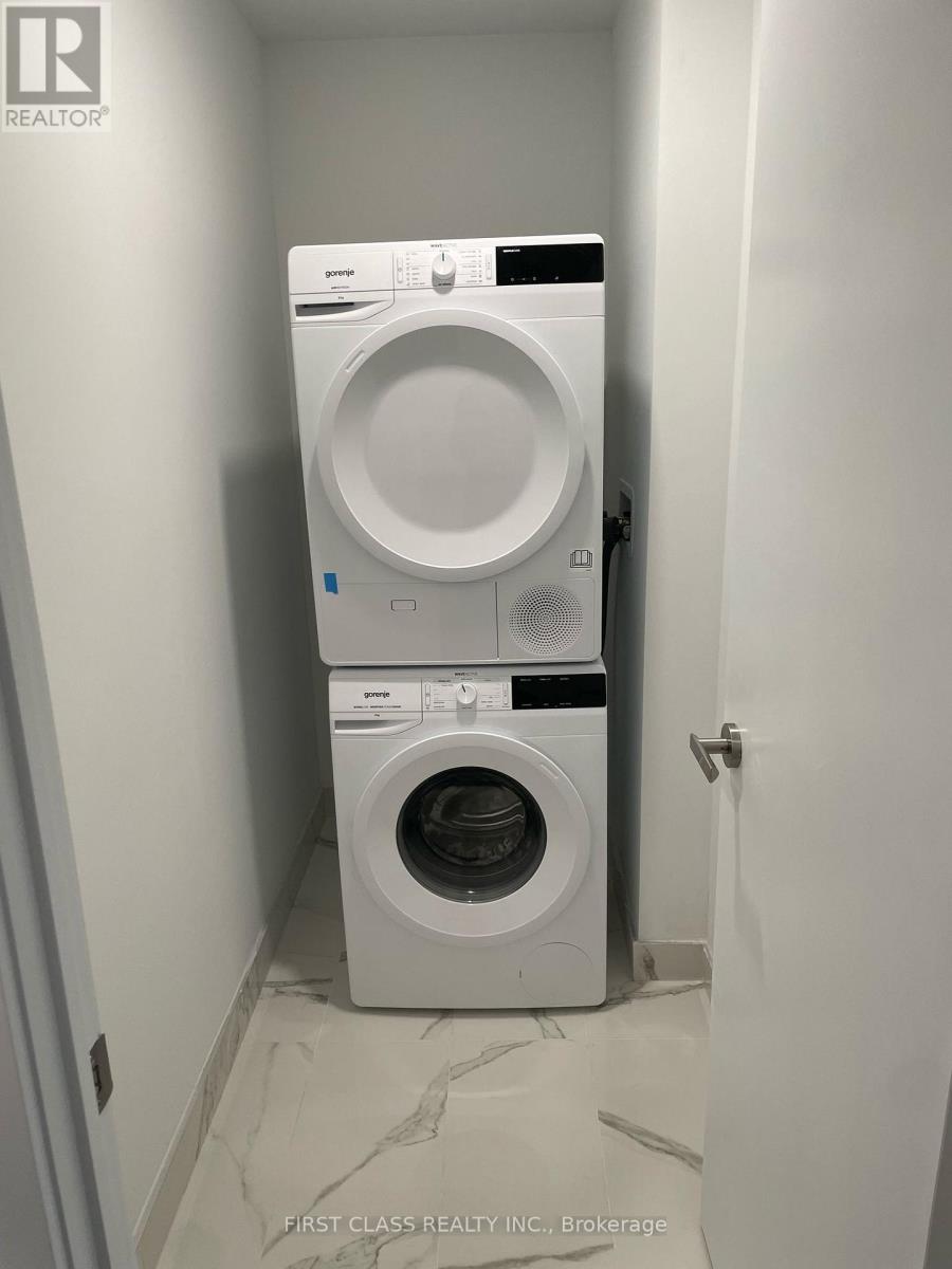 3015 - 88 Queen Street E, Toronto, Ontario  M5C 0B6 - Photo 10 - C12517458