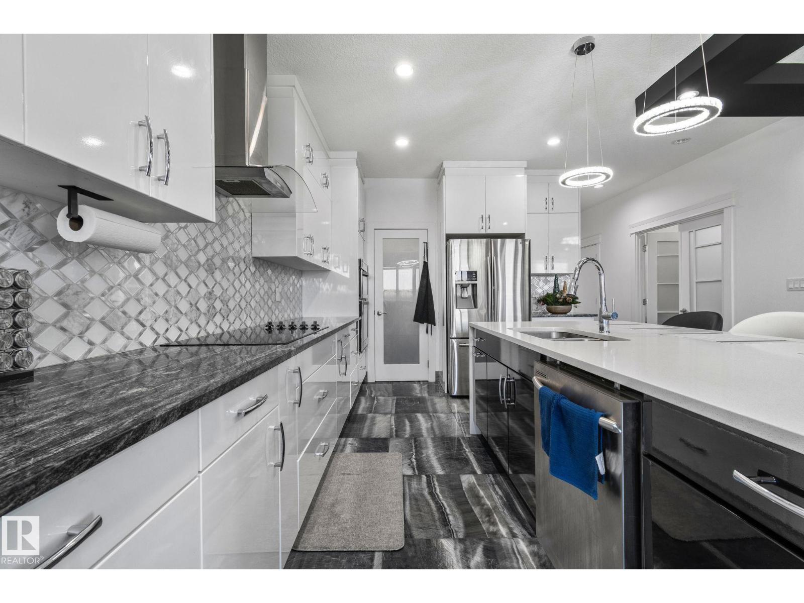 7516 182 Av Nw Nw, Edmonton, Alberta  T5Z 0M1 - Photo 3 - E4464891