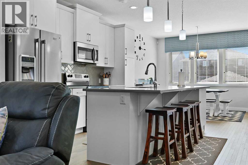 653 Redstone Drive Ne, Calgary, Alberta  T3N 1L1 - Photo 8 - A2268755