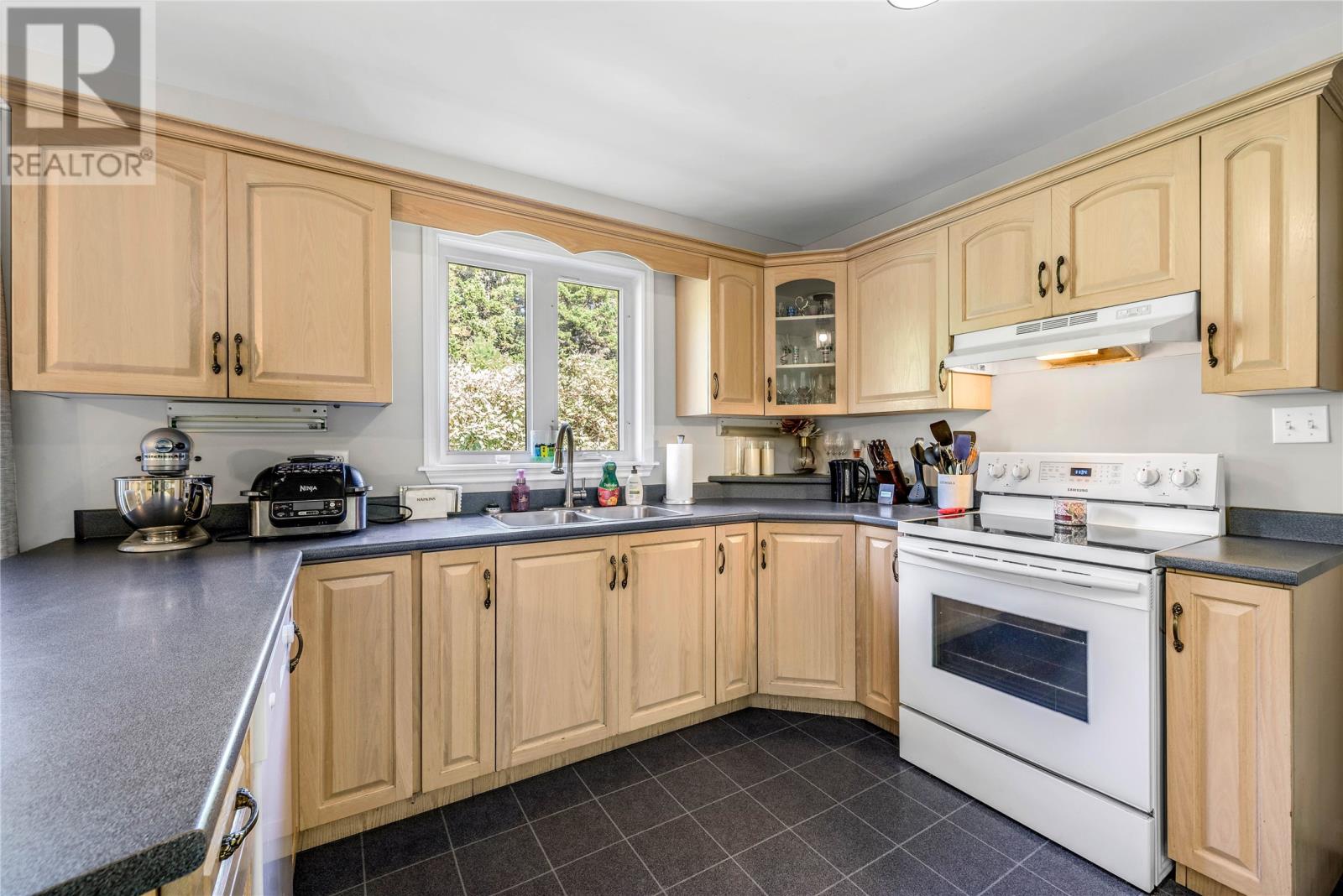 26 Karon Drive, Torbay, Newfoundland & Labrador  A1K 1A2 - Photo 12 - 1292382