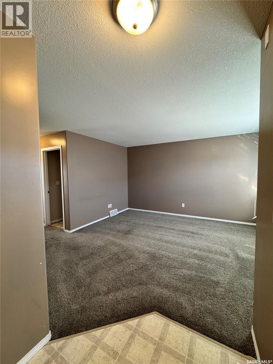 45 203 Herold Terrace, Saskatoon, Saskatchewan  S7V 1H3 - Photo 2 - SK022453