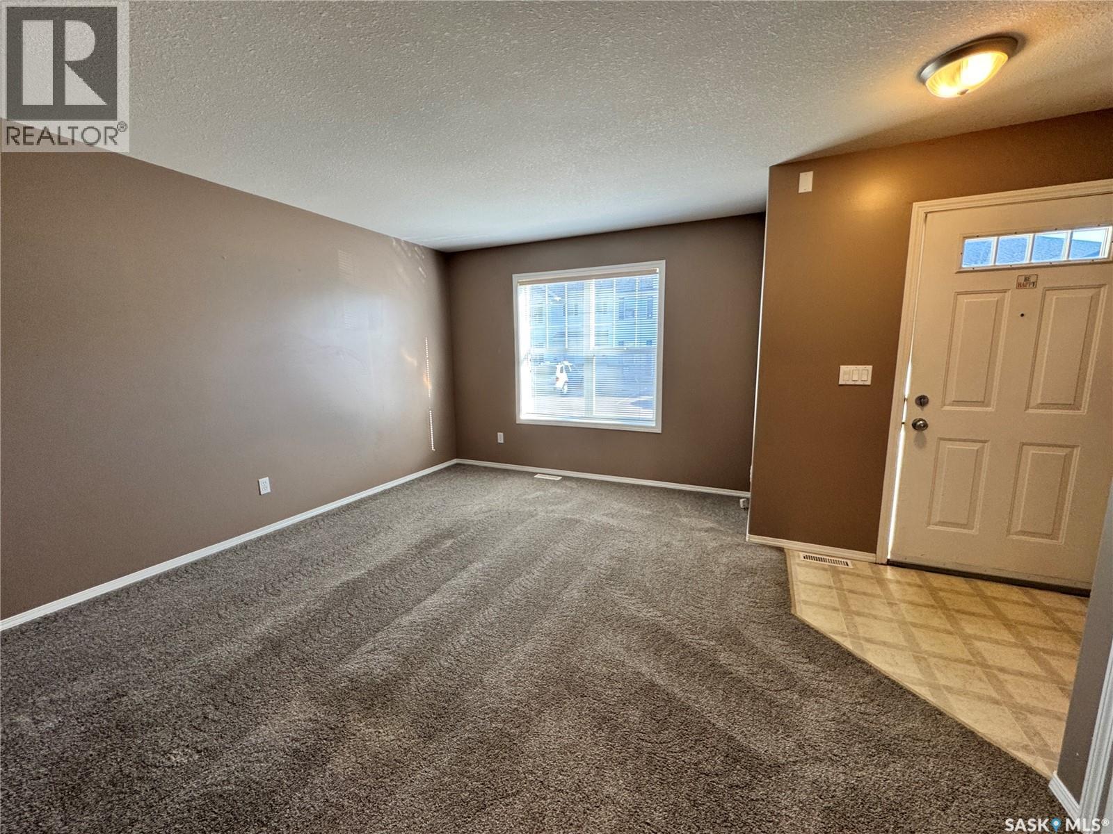 45 203 Herold Terrace, Saskatoon, Saskatchewan  S7V 1H3 - Photo 3 - SK022453