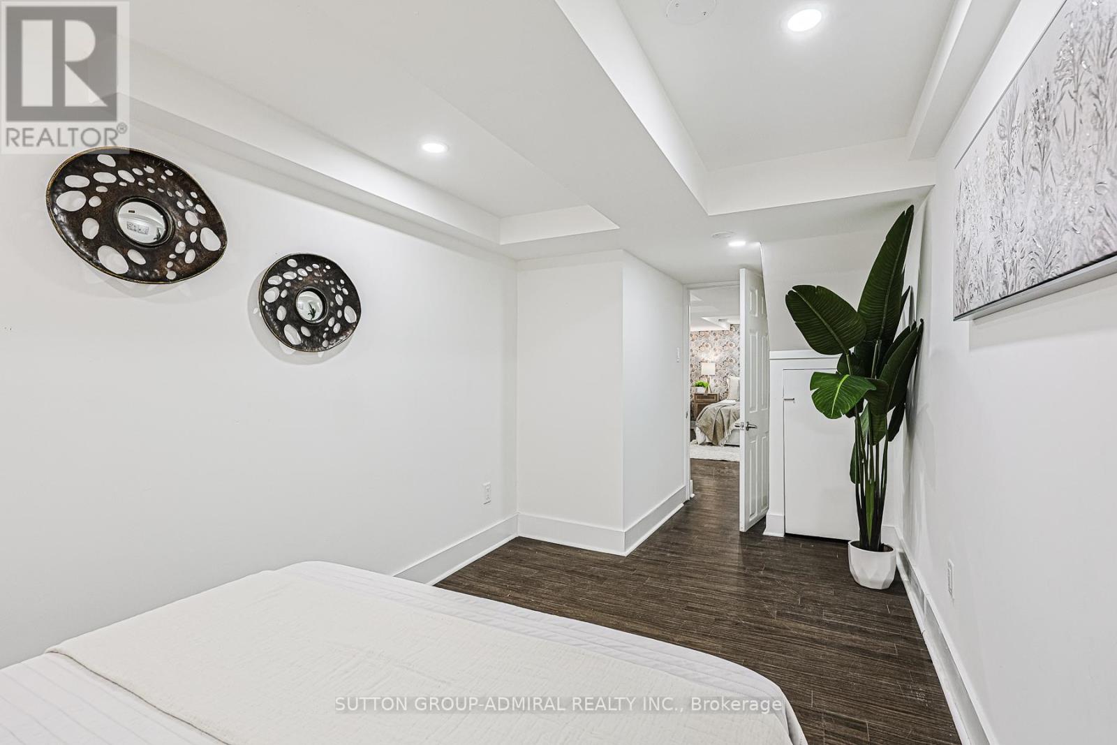 67 Gainsborough Road, Toronto, Ontario  M4L 3C1 - Photo 15 - E12517324