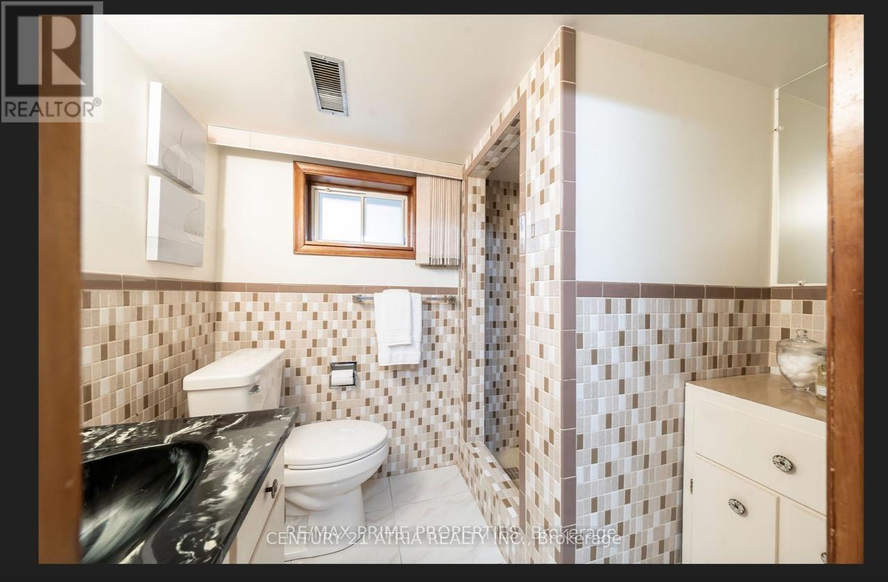 Bsmt - 8 Mozart Avenue, Toronto, Ontario  M1K 2V8 - Photo 4 - E12517350