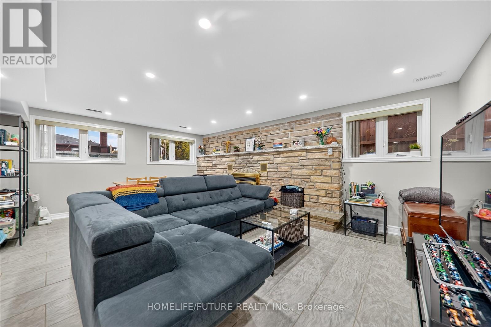 790 Ferndale Street, Oshawa, Ontario  L1J 5L7 - Photo 39 - E12517432