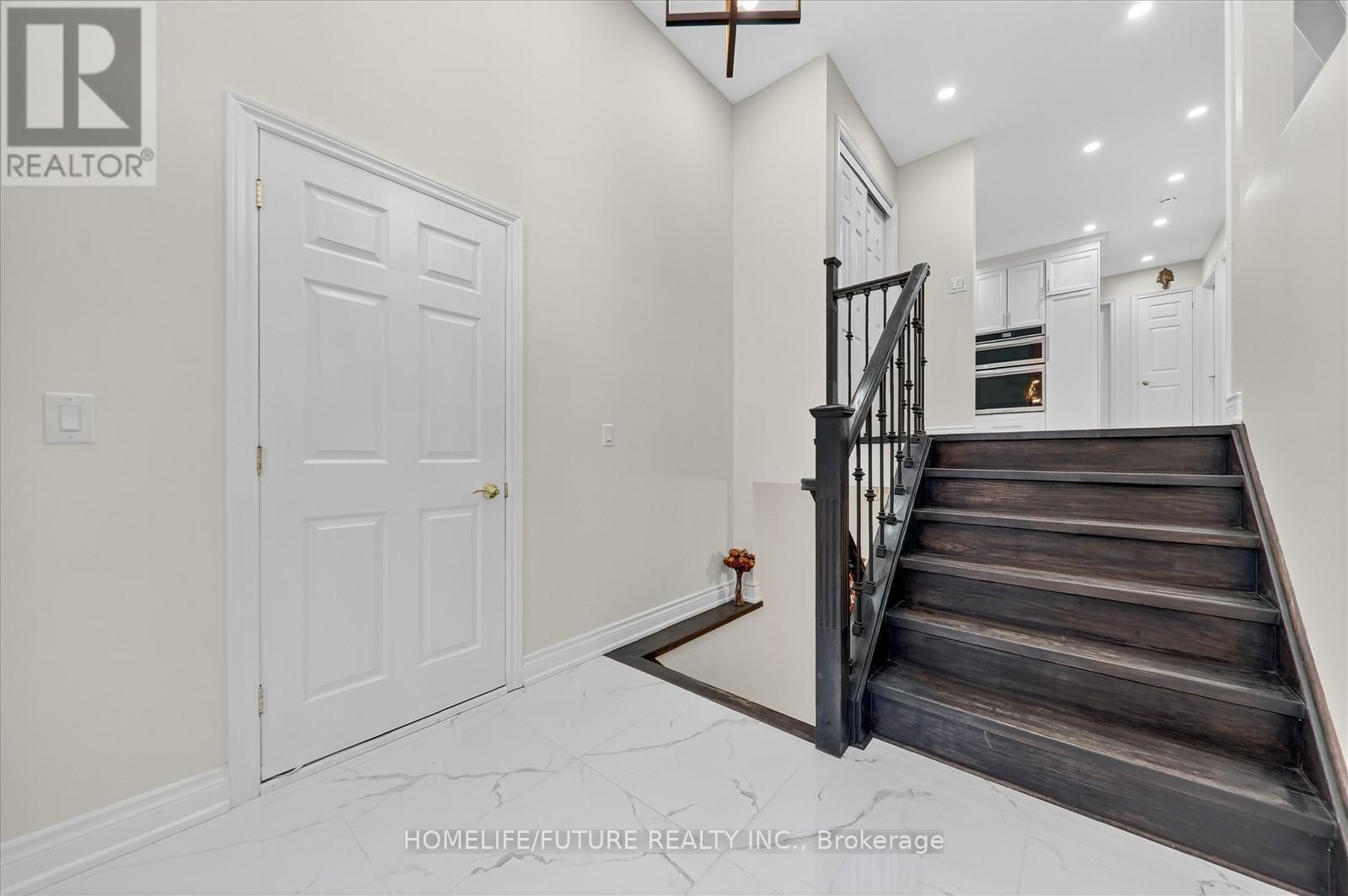 790 Ferndale Street, Oshawa, Ontario  L1J 5L7 - Photo 8 - E12517432