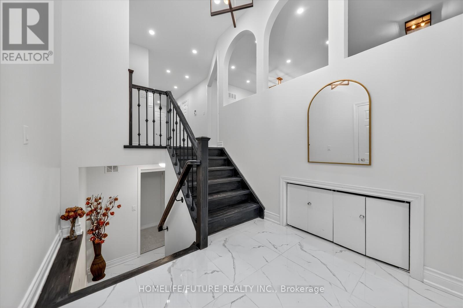 790 Ferndale Street, Oshawa, Ontario  L1J 5L7 - Photo 9 - E12517432