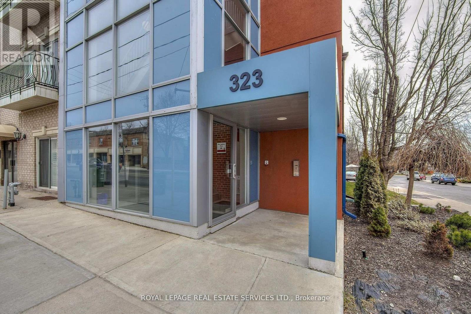 203 - 323 Kingston Road S, Toronto, Ontario  M4L 1T8 - Photo 2 - E12517448
