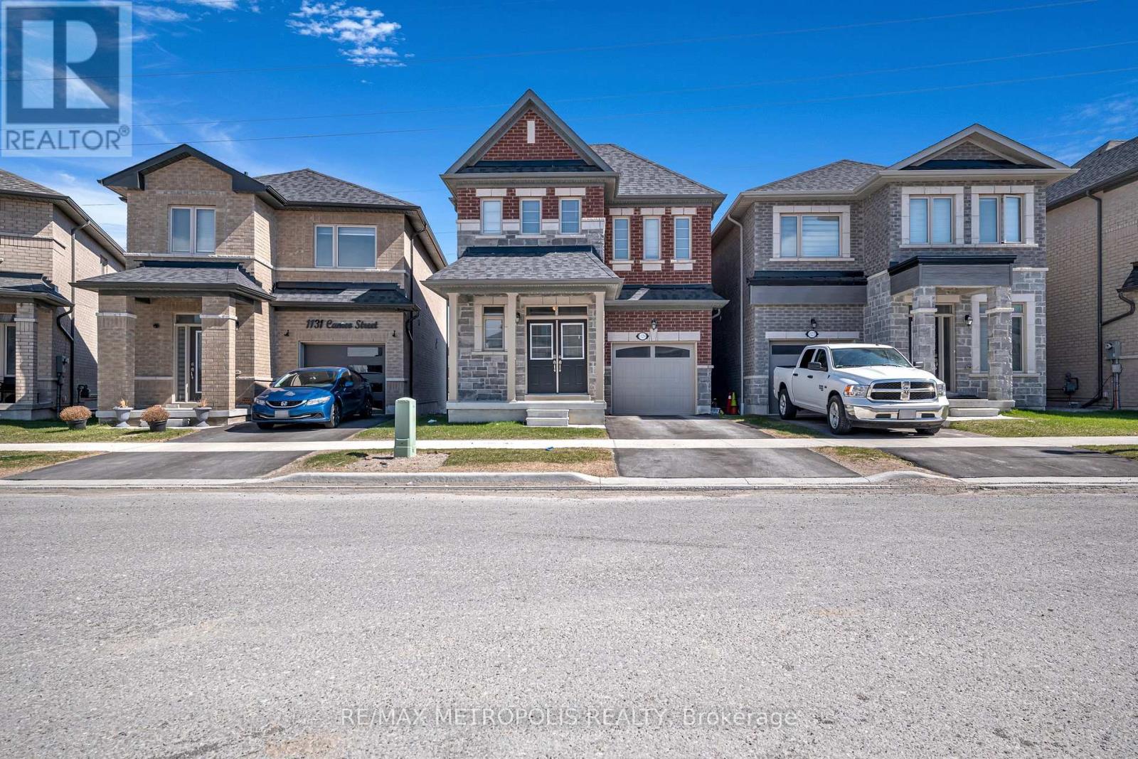 1129 Cameo Street, Pickering, Ontario  L1X 0L7 - Photo 2 - E12517468