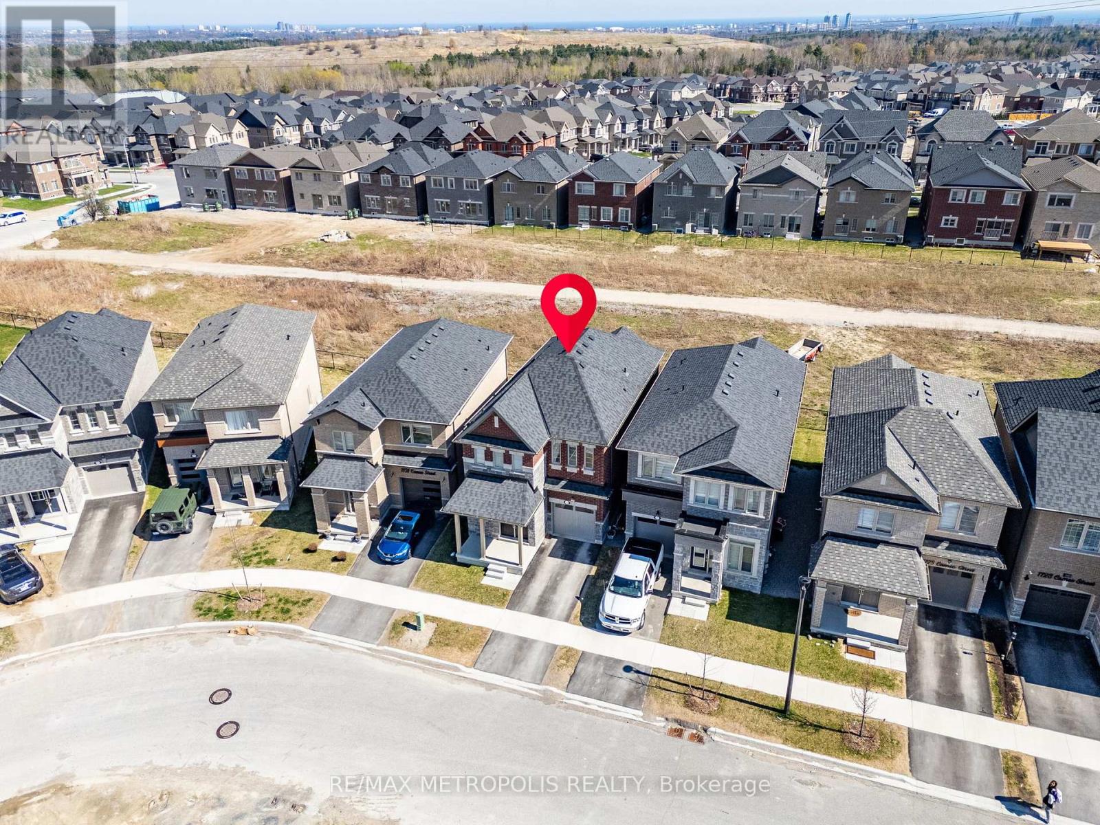 1129 Cameo Street, Pickering, Ontario  L1X 0L7 - Photo 3 - E12517468